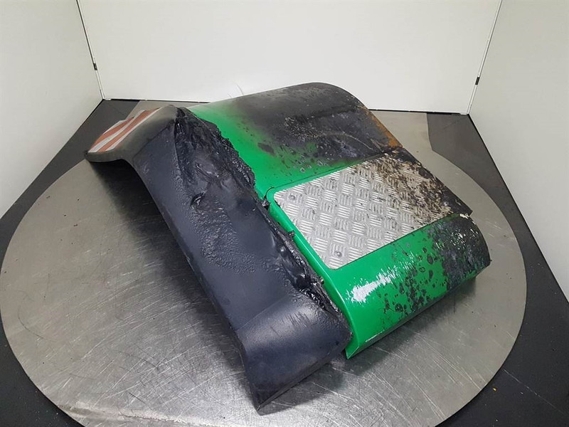 JCB 426E AGRI HT - Mud guard/Kotfluegel/Spatbord - Bastidor/ Chasis para Maquinaria de construcción: foto 2 JCB 426E AGRI HT - Mud guard/Kotfluegel/Spatbord - Bastidor/ Chasis para Maquinaria de construcción: foto 2