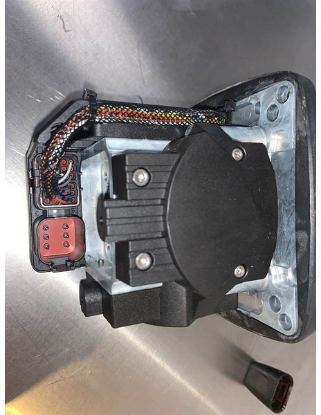 JLG 3006H-Elobau-J4F6ASS00GA0051F-Joystick/Steuergriff - Sistema eléctrico para Maquinaria de construcción: foto 5 JLG 3006H-Elobau-J4F6ASS00GA0051F-Joystick/Steuergriff - Sistema eléctrico para Maquinaria de construcción: foto 5