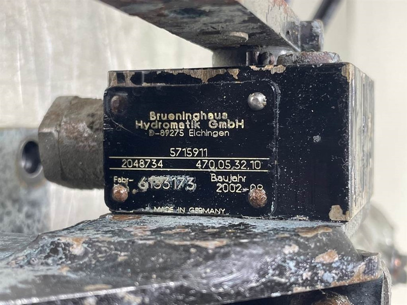 Liebherr L514-7621940-Brake cylinder/Bremszylinder - Piezas de freno para Maquinaria de construcción: foto 5 Liebherr L514-7621940-Brake cylinder/Bremszylinder - Piezas de freno para Maquinaria de construcción: foto 5