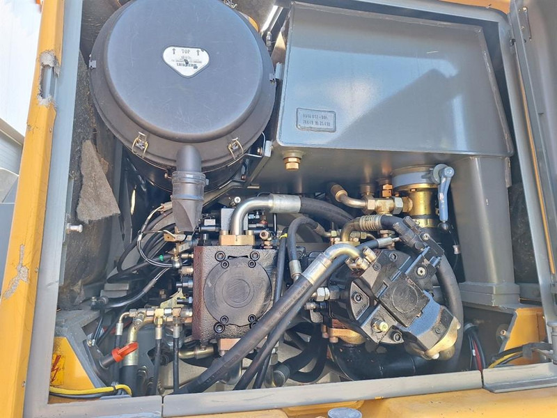 Arrendamiento de Liebherr L580 Liebherr L580: foto 12