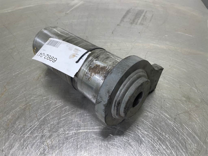 Liebherr LH80-94030892-Pin/Bolzen/Pen - Brazo para Maquinaria de construcción: foto 2 Liebherr LH80-94030892-Pin/Bolzen/Pen - Brazo para Maquinaria de construcción: foto 2