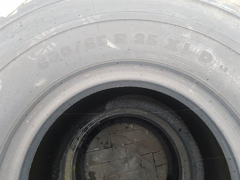 Michelin 600/65R25 - Tyre/Reifen/Band - Neumáticos y llantas para Maquinaria de construcción: foto 4 Michelin 600/65R25 - Tyre/Reifen/Band - Neumáticos y llantas para Maquinaria de construcción: foto 4