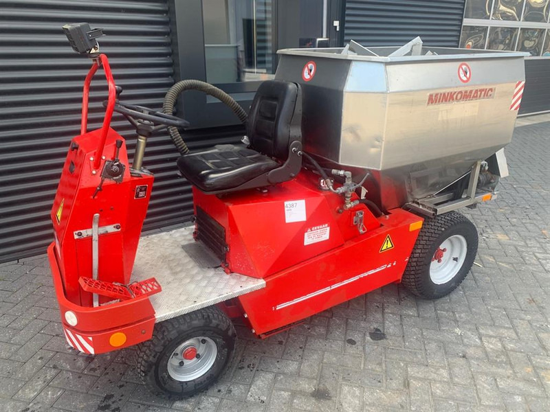 NORCAR MINKOMATIC 670 DLA - Maquinaria ganadera: foto 5 NORCAR MINKOMATIC 670 DLA - Maquinaria ganadera: foto 5