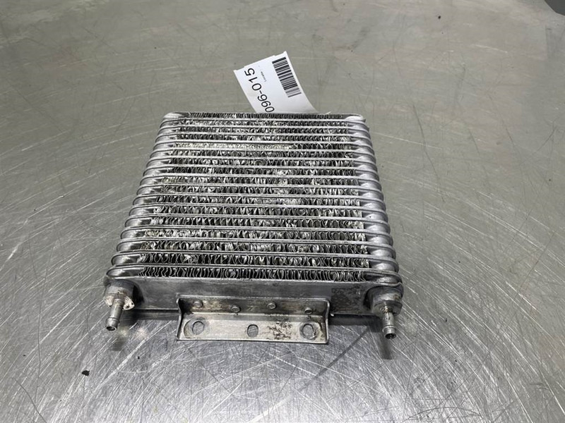 New Holland W110C - Fuel cooler/Kühler/Koeler - Motor para Maquinaria de construcción: foto 3 New Holland W110C - Fuel cooler/Kühler/Koeler - Motor para Maquinaria de construcción: foto 3