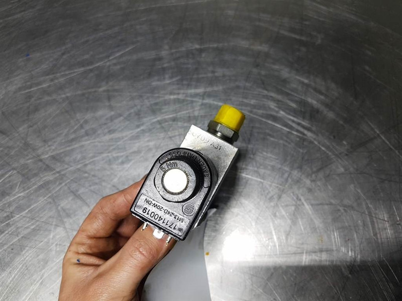 Sauer Danfoss M13-24D-20W-DN-171140019/60709A31-Valve/Ventile - Hidráulica para Maquinaria de construcción: foto 3 Sauer Danfoss M13-24D-20W-DN-171140019/60709A31-Valve/Ventile - Hidráulica para Maquinaria de construcción: foto 3