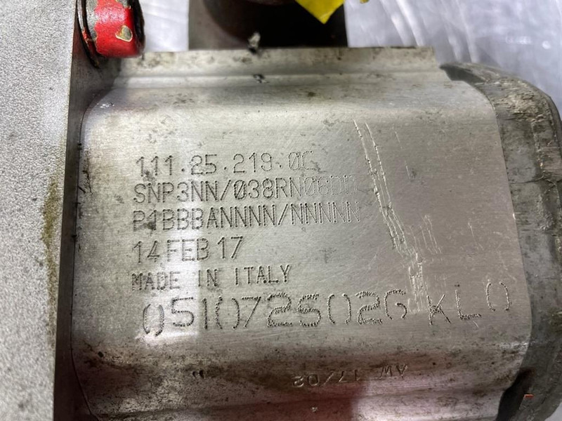 Sauer Danfoss SNP3NN/038RN06D-Gearpump/Zahnradpumpe/Tandwielpomp - Hidráulica para Maquinaria de construcción: foto 5 Sauer Danfoss SNP3NN/038RN06D-Gearpump/Zahnradpumpe/Tandwielpomp - Hidráulica para Maquinaria de construcción: foto 5