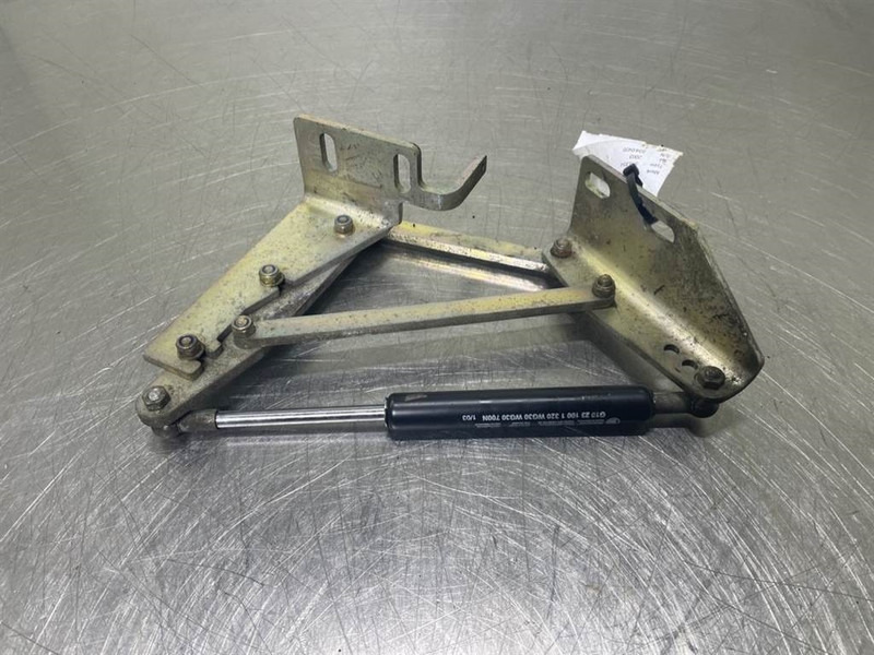 Schaeff SKL834-0451019030-Hinge right/Scharnier - Bastidor/ Chasis para Maquinaria de construcción: foto 1 Schaeff SKL834-0451019030-Hinge right/Scharnier - Bastidor/ Chasis para Maquinaria de construcción: foto 1