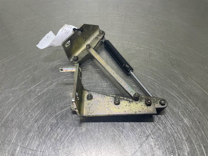 Schaeff SKL834-0451019030-Hinge right/Scharnier - Bastidor/ Chasis para Maquinaria de construcción: foto 3 Schaeff SKL834-0451019030-Hinge right/Scharnier - Bastidor/ Chasis para Maquinaria de construcción: foto 3