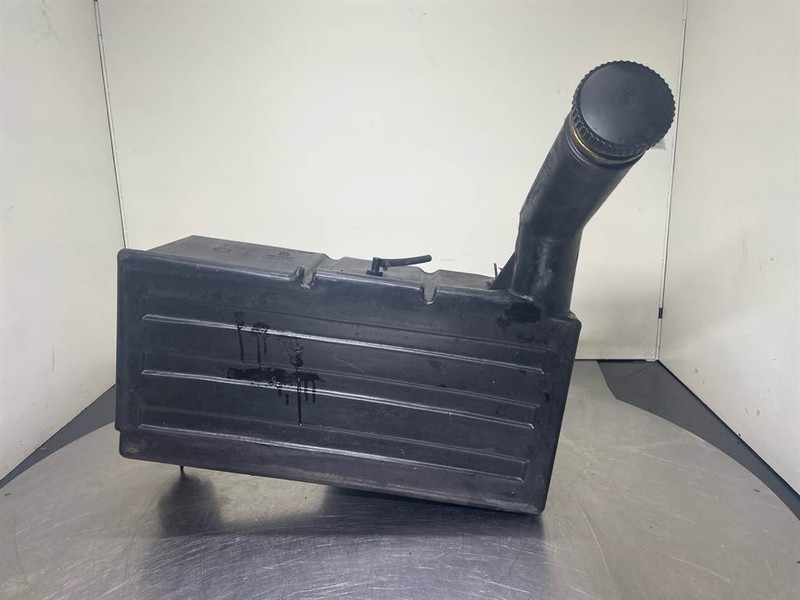 Schaeff SKL834-5267010034/6414014102-Fuel tank - Bastidor/ Chasis para Maquinaria de construcción: foto 1 Schaeff SKL834-5267010034/6414014102-Fuel tank - Bastidor/ Chasis para Maquinaria de construcción: foto 1