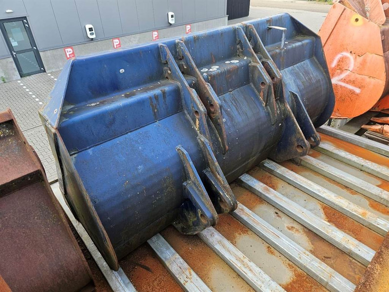 Schaeff SKL863-SKL861-Bucket/Schaufel/Dichte bak - Cazo: foto 2 Schaeff SKL863-SKL861-Bucket/Schaufel/Dichte bak - Cazo: foto 2