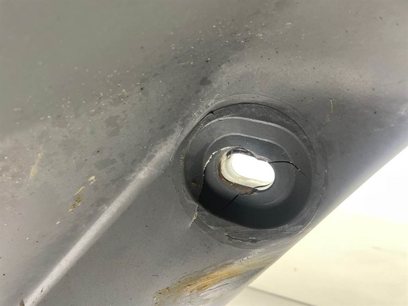 Bastidor/ Chasis para Maquinaria de construcción Terex AL80 / SKL834 - 5267010032 - Mud guard/Kotfluegel: foto 6 Bastidor/ Chasis para Maquinaria de construcción Terex AL80 / SKL834 - 5267010032 - Mud guard/Kotfluegel: foto 6