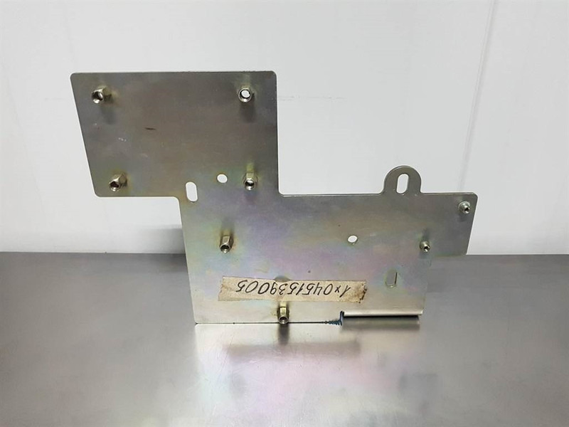 Terex Schaeff -0451539005-Bracket/Ventilhalterplatte/Plaat - Bastidor/ Chasis para Maquinaria de construcción: foto 4 Terex Schaeff -0451539005-Bracket/Ventilhalterplatte/Plaat - Bastidor/ Chasis para Maquinaria de construcción: foto 4