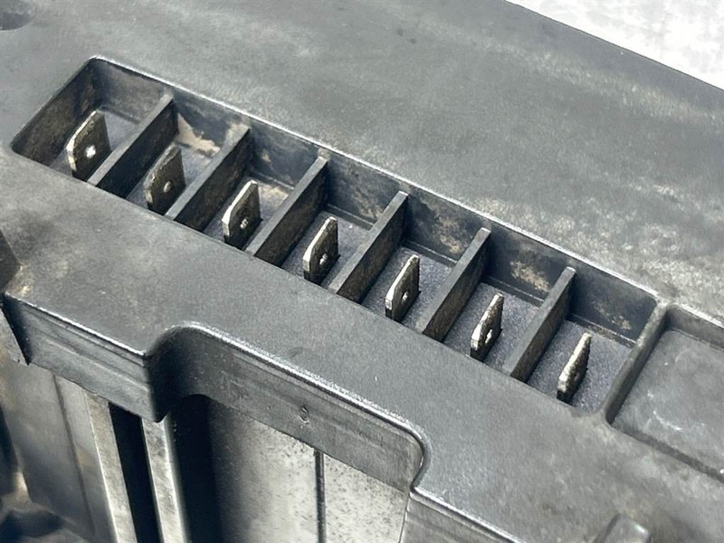 Terex TW150-6105408/6086501-ECU/Control box/Steuermodul - Sistema eléctrico para Maquinaria de construcción: foto 2 Terex TW150-6105408/6086501-ECU/Control box/Steuermodul - Sistema eléctrico para Maquinaria de construcción: foto 2