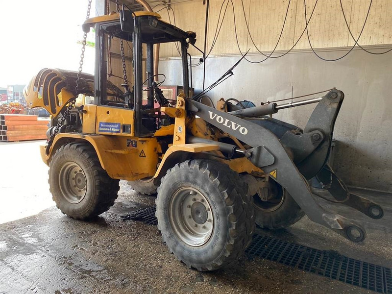 Volvo L 30 B-Z / SX (For parts) - Cargadora de ruedas: foto 2 Volvo L 30 B-Z / SX (For parts) - Cargadora de ruedas: foto 2