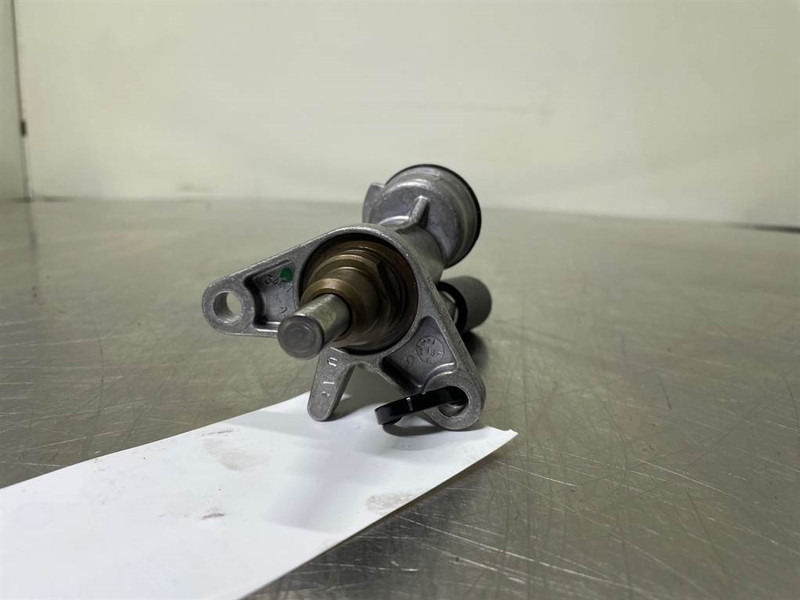 Volvo L30B-Z/X-Deutz TD2011L04I-04103662DX-Fuel pump - Motor para Maquinaria de construcción: foto 3 Volvo L30B-Z/X-Deutz TD2011L04I-04103662DX-Fuel pump - Motor para Maquinaria de construcción: foto 3