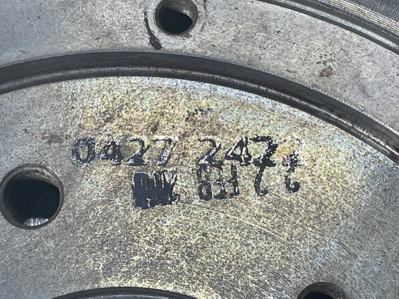 Volvo L30B-Z/X-Deutz TD2011L04I-04272422-Flywheel - Motor para Maquinaria de construcción: foto 3 Volvo L30B-Z/X-Deutz TD2011L04I-04272422-Flywheel - Motor para Maquinaria de construcción: foto 3