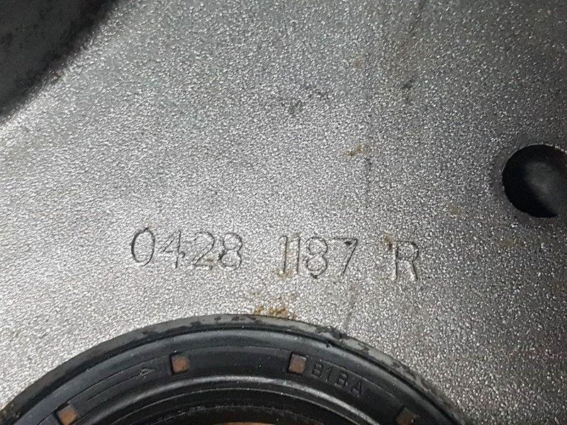 Volvo L30B-Z/X-TD2011L04I-Timing cover/Stirndeckel - Motor para Maquinaria de construcción: foto 5 Volvo L30B-Z/X-TD2011L04I-Timing cover/Stirndeckel - Motor para Maquinaria de construcción: foto 5