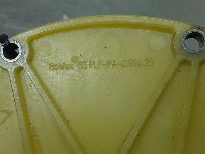 Volvo L30G-VOE15219062-Flange coupling/Flanschkupplung - Motor para Maquinaria de construcción: foto 2 Volvo L30G-VOE15219062-Flange coupling/Flanschkupplung - Motor para Maquinaria de construcción: foto 2