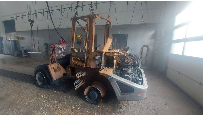 Yanmar V70 Speeder - (For parts) - Cargadora de ruedas: foto 4 Yanmar V70 Speeder - (For parts) - Cargadora de ruedas: foto 4