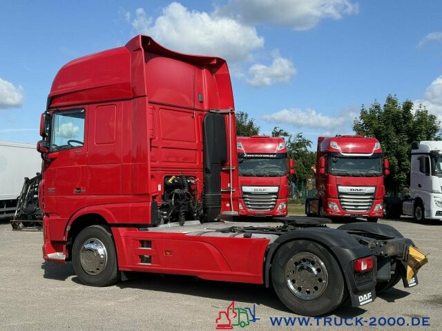 DAF XF 460 FT Super Space Cab 2 Betten + Kühlschrank - Cabeza tractora: foto 2 DAF XF 460 FT Super Space Cab 2 Betten + Kühlschrank - Cabeza tractora: foto 2