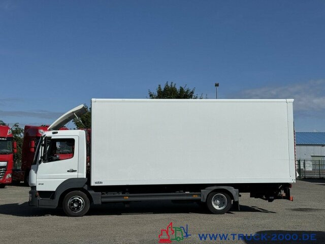 Mercedes-Benz Atego 818 Koffer LBW DHOLLANDIA 1.000kg 3 Sitze - Furgoneta caja cerrada: foto 2 Mercedes-Benz Atego 818 Koffer LBW DHOLLANDIA 1.000kg 3 Sitze - Furgoneta caja cerrada: foto 2