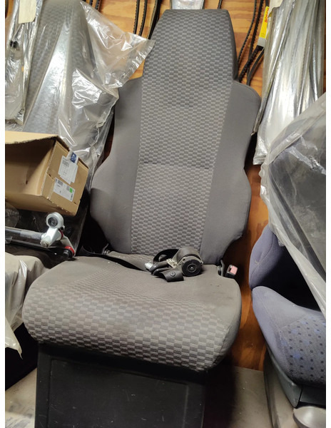 MAN Stoel Zetel MAN TGA / TGS/ TGL / TGX - Asiento para Camión: foto 3 MAN Stoel Zetel MAN TGA / TGS/ TGL / TGX - Asiento para Camión: foto 3