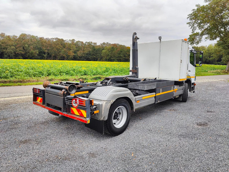 Mercedes-Benz Atego 1218 Containersystem / Hooklift Hyvalift - Camión multibasculante: foto 3 Mercedes-Benz Atego 1218 Containersystem / Hooklift Hyvalift - Camión multibasculante: foto 3