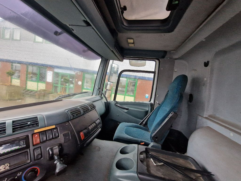 Cabeza tractora DAF CF75.310: foto 16