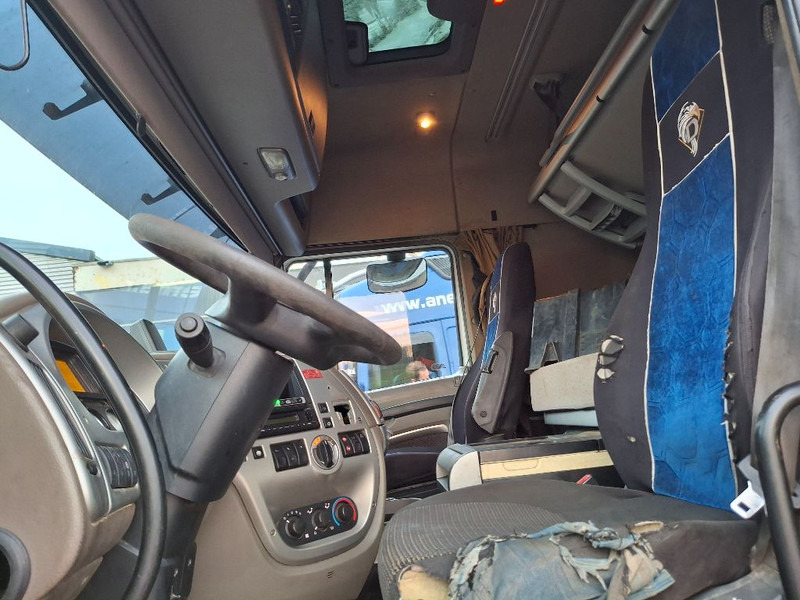 DAF XF 105.460 - Camión chasis: foto 5 DAF XF 105.460 - Camión chasis: foto 5
