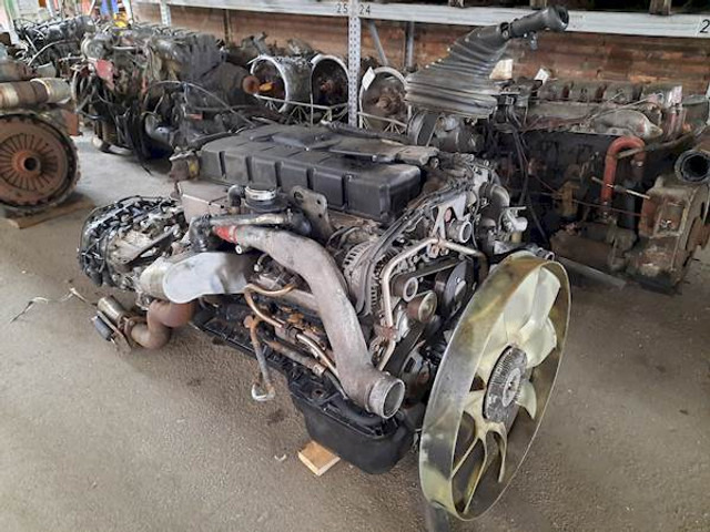 MAN D0836 LFL50 (240HP) - Motor: foto 2 MAN D0836 LFL50 (240HP) - Motor: foto 2