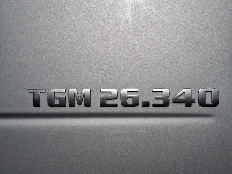 MAN TGM 26.340 6x2 - Camión caja cerrada: foto 3 MAN TGM 26.340 6x2 - Camión caja cerrada: foto 3
