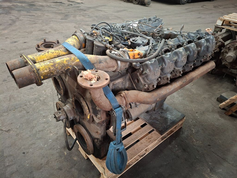 Mercedes-Benz OM424 - Motor: foto 2 Mercedes-Benz OM424 - Motor: foto 2