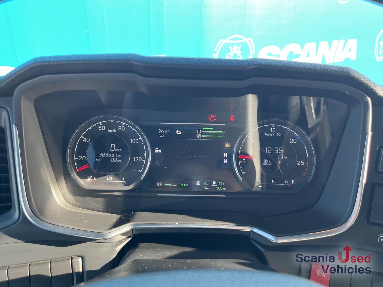 SCANIA R 410 A4x2NA RETARDER LED NAVI - Cabeza tractora: foto 5 SCANIA R 410 A4x2NA RETARDER LED NAVI - Cabeza tractora: foto 5