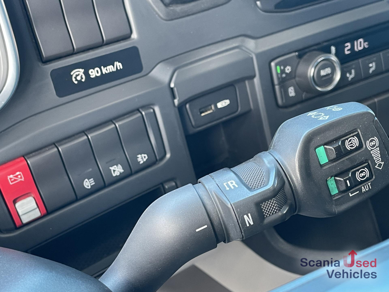 SCANIA R 410 A4x2NA RETARDER LED NAVI SMART 2 - Cabeza tractora: foto 5 SCANIA R 410 A4x2NA RETARDER LED NAVI SMART 2 - Cabeza tractora: foto 5