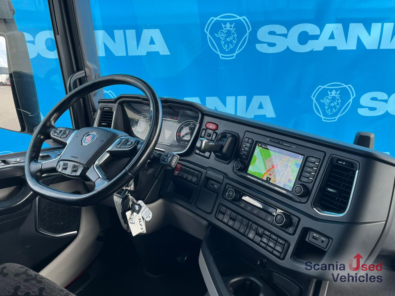 SCANIA R 410 A4x2NA RETARDER NAVI - Cabeza tractora: foto 5 SCANIA R 410 A4x2NA RETARDER NAVI - Cabeza tractora: foto 5