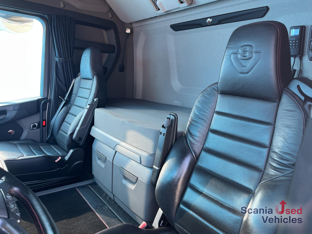 SCANIA R 730 A4x2NB V8 RETARDER FULL AIR 9T NAVI LED S2 - Cabeza tractora: foto 5 SCANIA R 730 A4x2NB V8 RETARDER FULL AIR 9T NAVI LED S2 - Cabeza tractora: foto 5