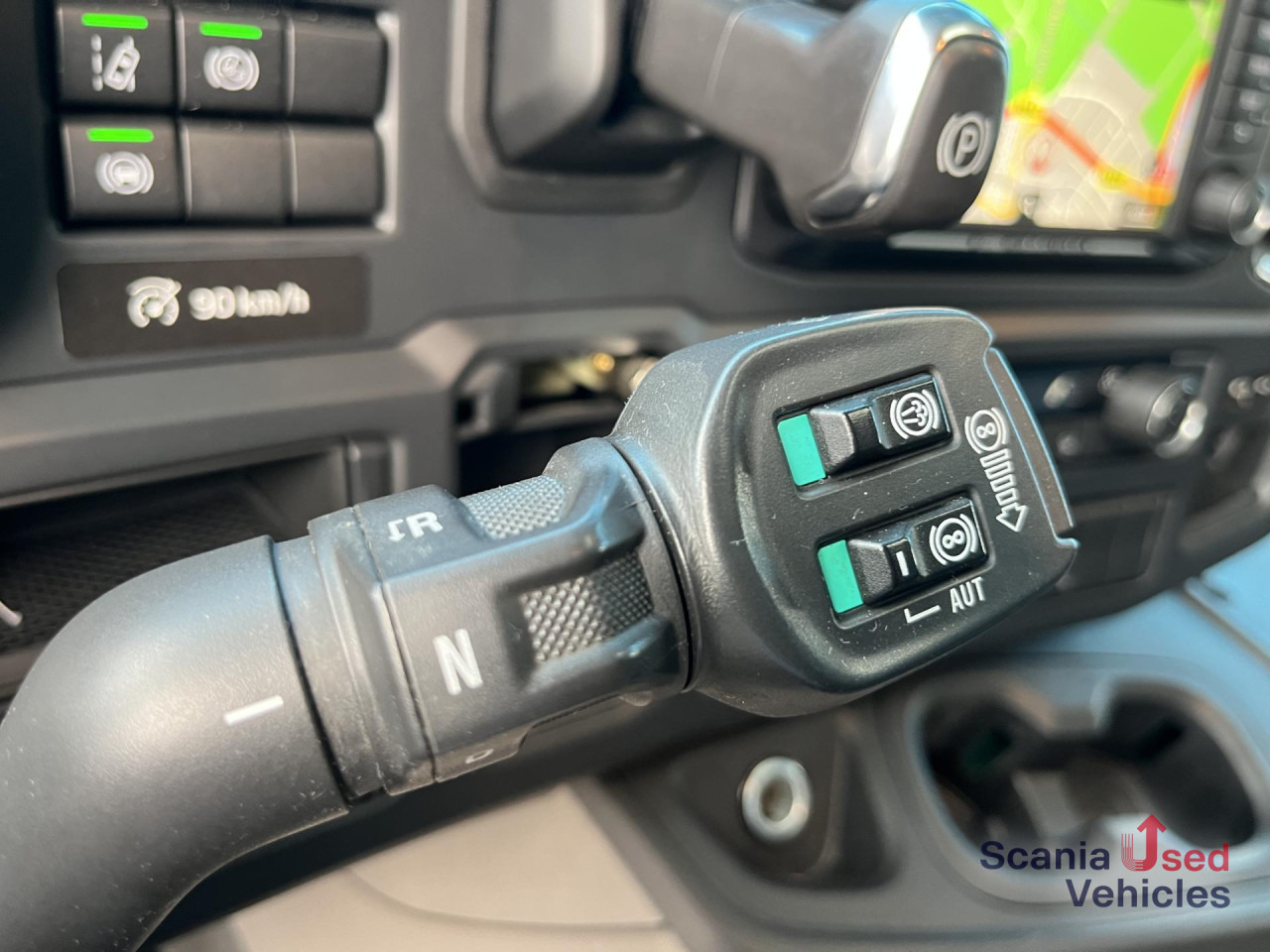 SCANIA P 320 B6x2*4NB RETARDER FULL AIR 8T 7.2x2.5x2.35M - Camión caja cerrada: foto 5 SCANIA P 320 B6x2*4NB RETARDER FULL AIR 8T 7.2x2.5x2.35M - Camión caja cerrada: foto 5