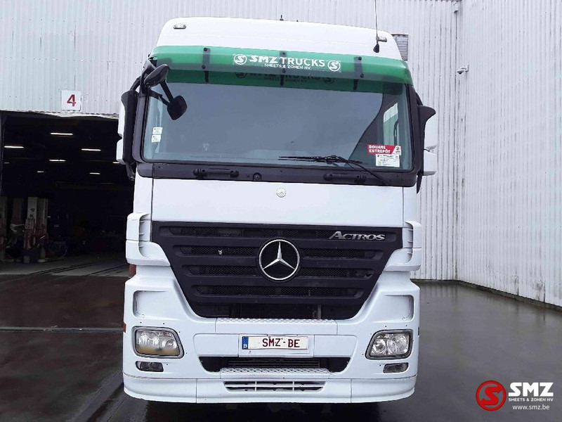 Mercedes-Benz Actros 1844 megaspace 3 pedal - Cabeza tractora: foto 2 Mercedes-Benz Actros 1844 megaspace 3 pedal - Cabeza tractora: foto 2