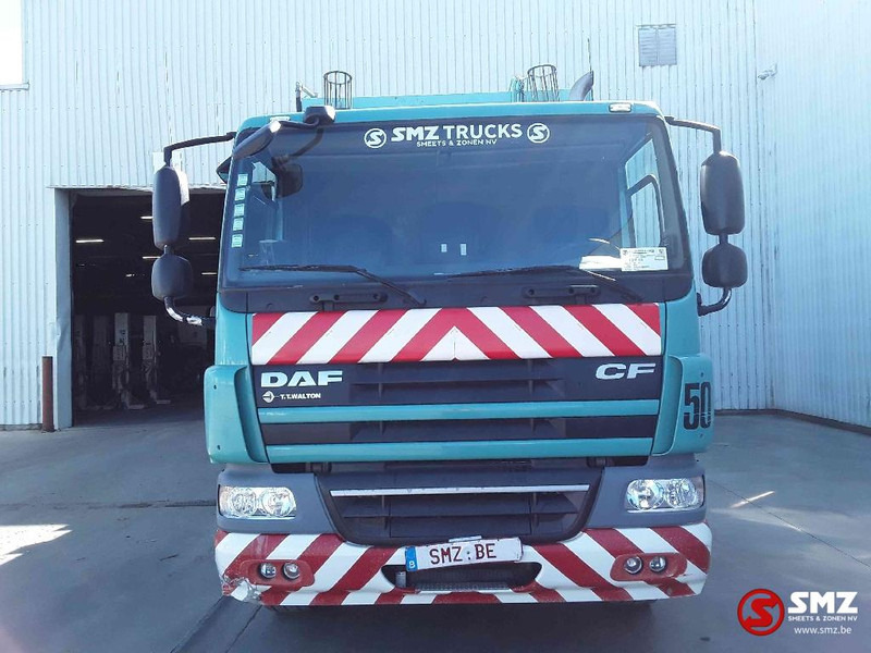 DAF 75 CF 310 VdK pusher 2000 +2x lift 4x on stocl - Camión de basura: foto 2 DAF 75 CF 310 VdK pusher 2000 +2x lift 4x on stocl - Camión de basura: foto 2