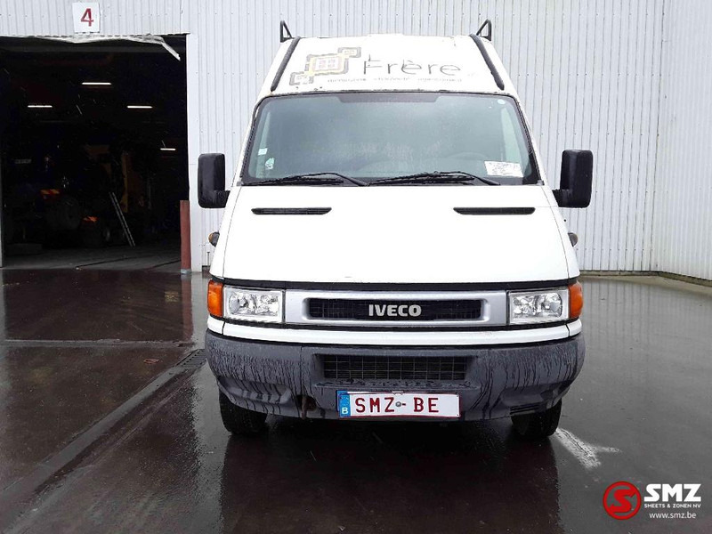 Iveco Daily 35 S 13 - Furgón: foto 2 Iveco Daily 35 S 13 - Furgón: foto 2