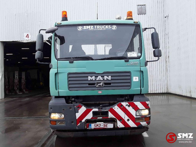 MAN TGA 26.350 manual - Camión portacontenedore/ Intercambiable: foto 2 MAN TGA 26.350 manual - Camión portacontenedore/ Intercambiable: foto 2