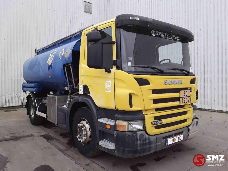 Scania P 230 13500 L 4 comp - Camión cisterna: foto 1 Scania P 230 13500 L 4 comp - Camión cisterna: foto 1