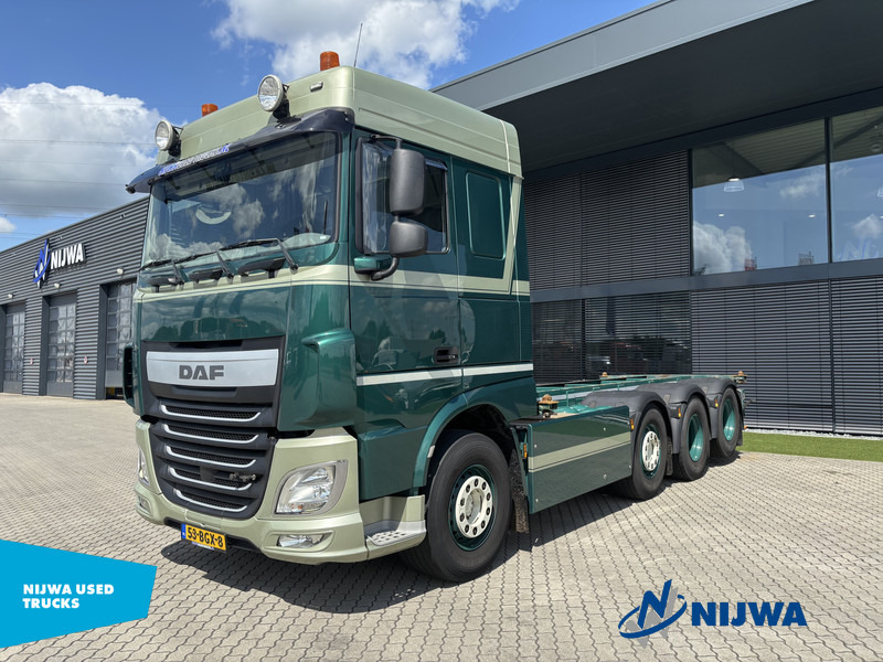 DAF XF 460 8x2 20ft container systeem - Camión portacontenedore/ Intercambiable: foto 1 DAF XF 460 8x2 20ft container systeem - Camión portacontenedore/ Intercambiable: foto 1