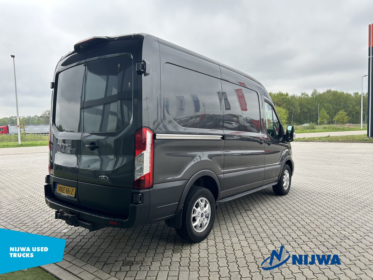 Ford Transit 350 L2H3 Limited Trekhaak + Navigatie - Furgón: foto 3 Ford Transit 350 L2H3 Limited Trekhaak + Navigatie - Furgón: foto 3