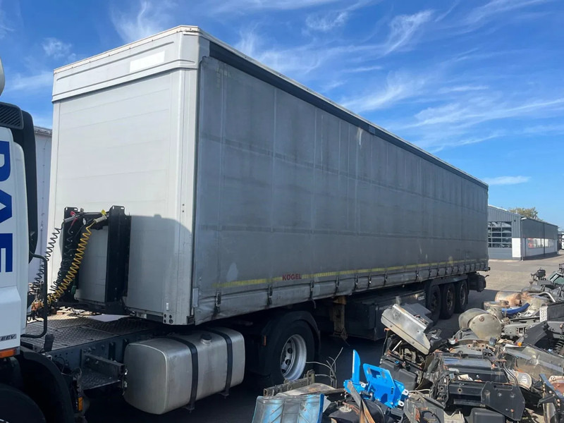 Kögel Schuifzeilen BPW assen - Semirremolque lona: foto 2 Kögel Schuifzeilen BPW assen - Semirremolque lona: foto 2