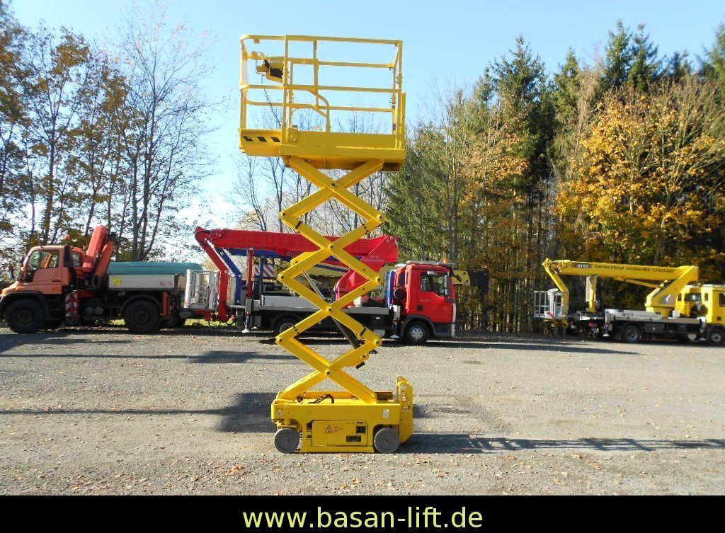 Genie GS 1330, Leichtscherenarbeitsbühne Genie 5,9 m Genie GS 1330, Leichtscherenarbeitsbühne Genie 5,9 m - Plataforma de tijeras: foto 4 Genie GS 1330, Leichtscherenarbeitsbühne Genie 5,9 m Genie GS 1330, Leichtscherenarbeitsbühne Genie 5,9 m - Plataforma de tijeras: foto 4