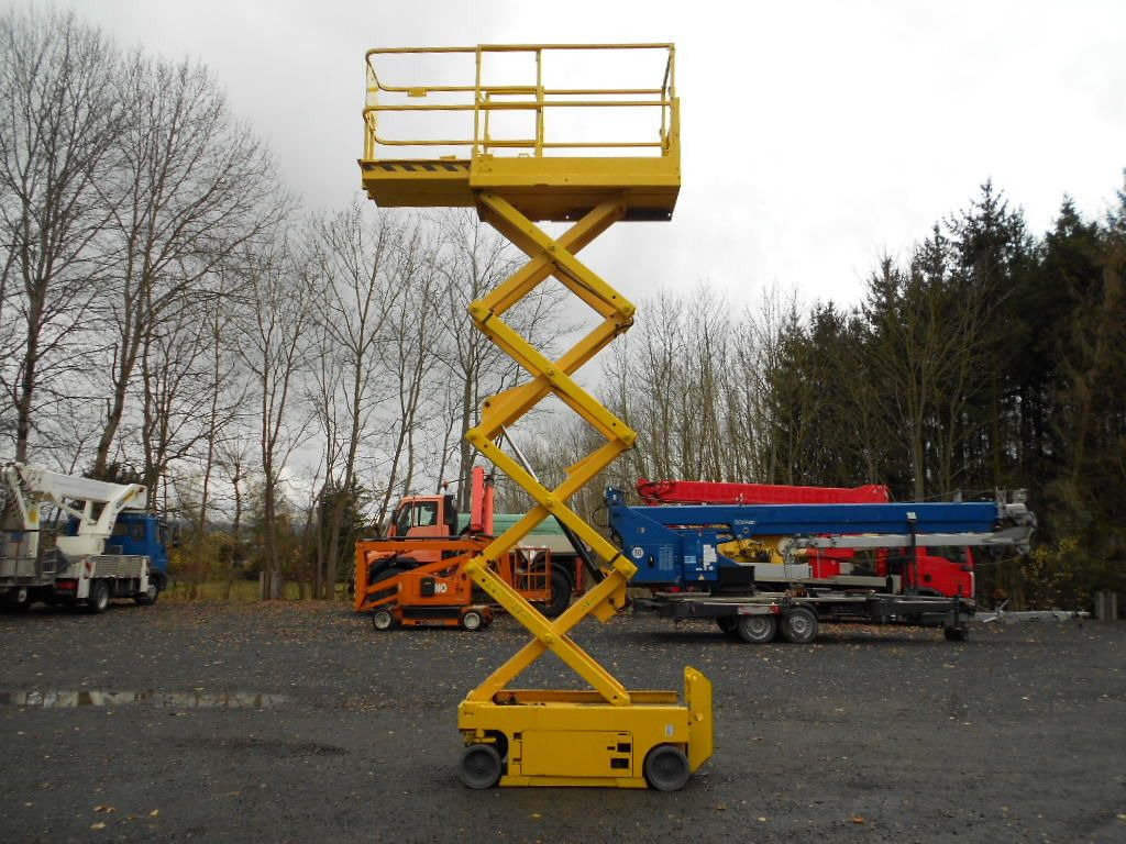 Genie GS 1932, Scherenarbeitsbühne Genie 8 m - Camión con plataforma elevadora: foto 5 Genie GS 1932, Scherenarbeitsbühne Genie 8 m - Camión con plataforma elevadora: foto 5