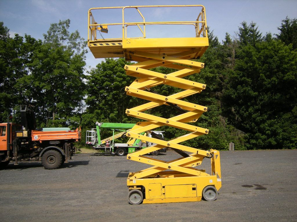 Genie GS 4047 Scherenarbeitsbühne Genie 14 m - Camión con plataforma elevadora: foto 5 Genie GS 4047 Scherenarbeitsbühne Genie 14 m - Camión con plataforma elevadora: foto 5