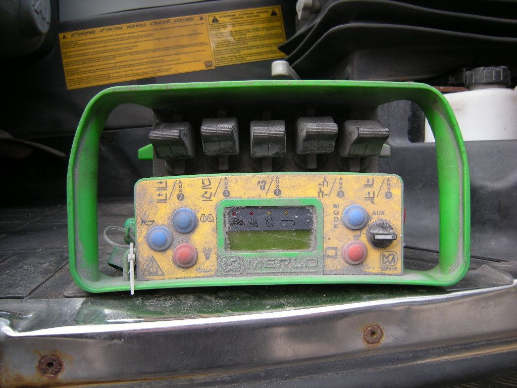 Manipulador telescópico Merlo RT 4025 Roto 45.21 MCSS: foto 14 Manipulador telescópico Merlo RT 4025 Roto 45.21 MCSS: foto 14