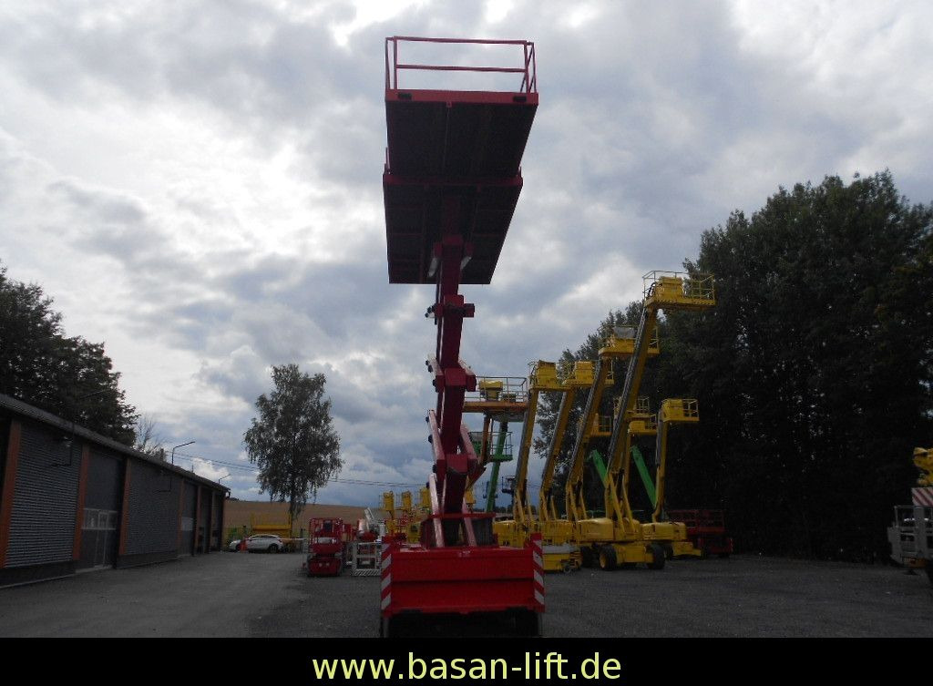 Scherenarbeitsbühne Liftlux SL205-25D4WD, AH 22 Scherenarbeitsbühne Liftlux SL205-25D4WD, AH 22 - Plataforma de tijeras: foto 4 Scherenarbeitsbühne Liftlux SL205-25D4WD, AH 22 Scherenarbeitsbühne Liftlux SL205-25D4WD, AH 22 - Plataforma de tijeras: foto 4